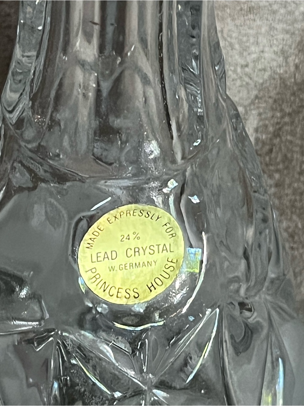 Princess House Clear Lead Crystal Decanter with Gold Label - Picture 2 of 3